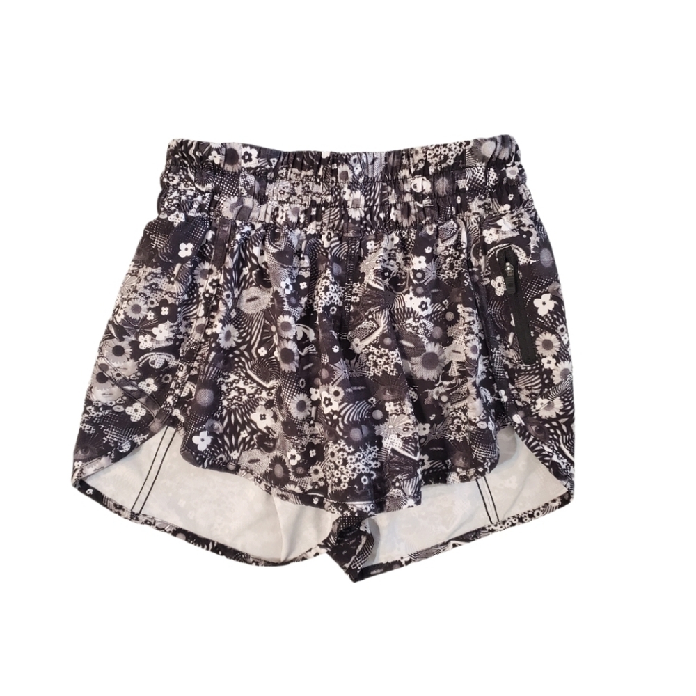 Lululemon Women's Seawheeze Counter Culture‎ Rare Tracker Shorts  Size 4